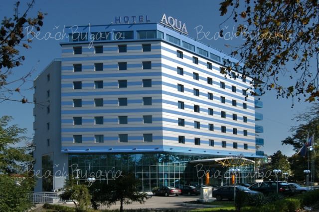 Aqua Hotel in Bourgas: online booking, prices and reviews ...