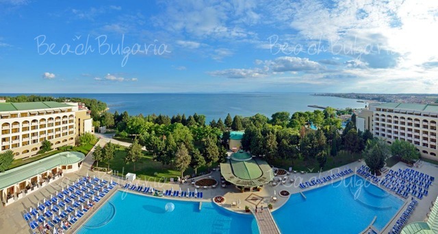 Sol Nessebar Palace in Nessebar: online booking, prices and reviews ...